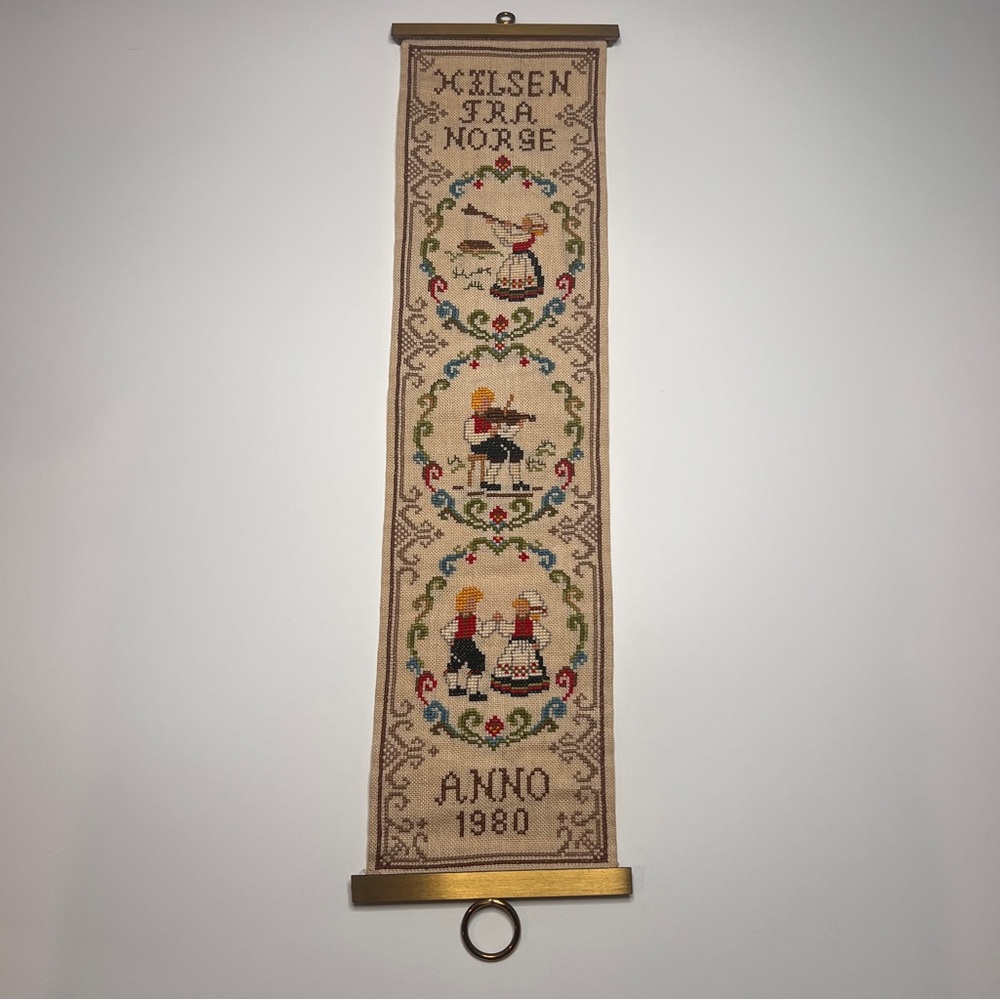 VTG 1980 Cross Stitch Norweigan Hilsen Fra Norse Welcome from Norse Bell Pull
